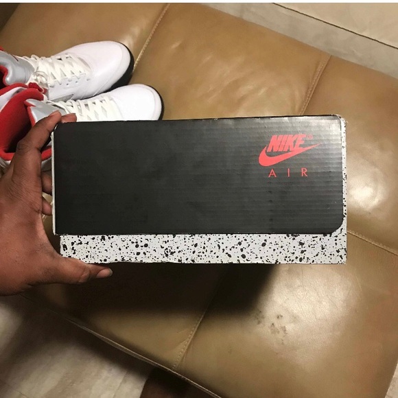 Air Jordan 5 Fire Red 2020 Silver tongue - Picture 7 of 10